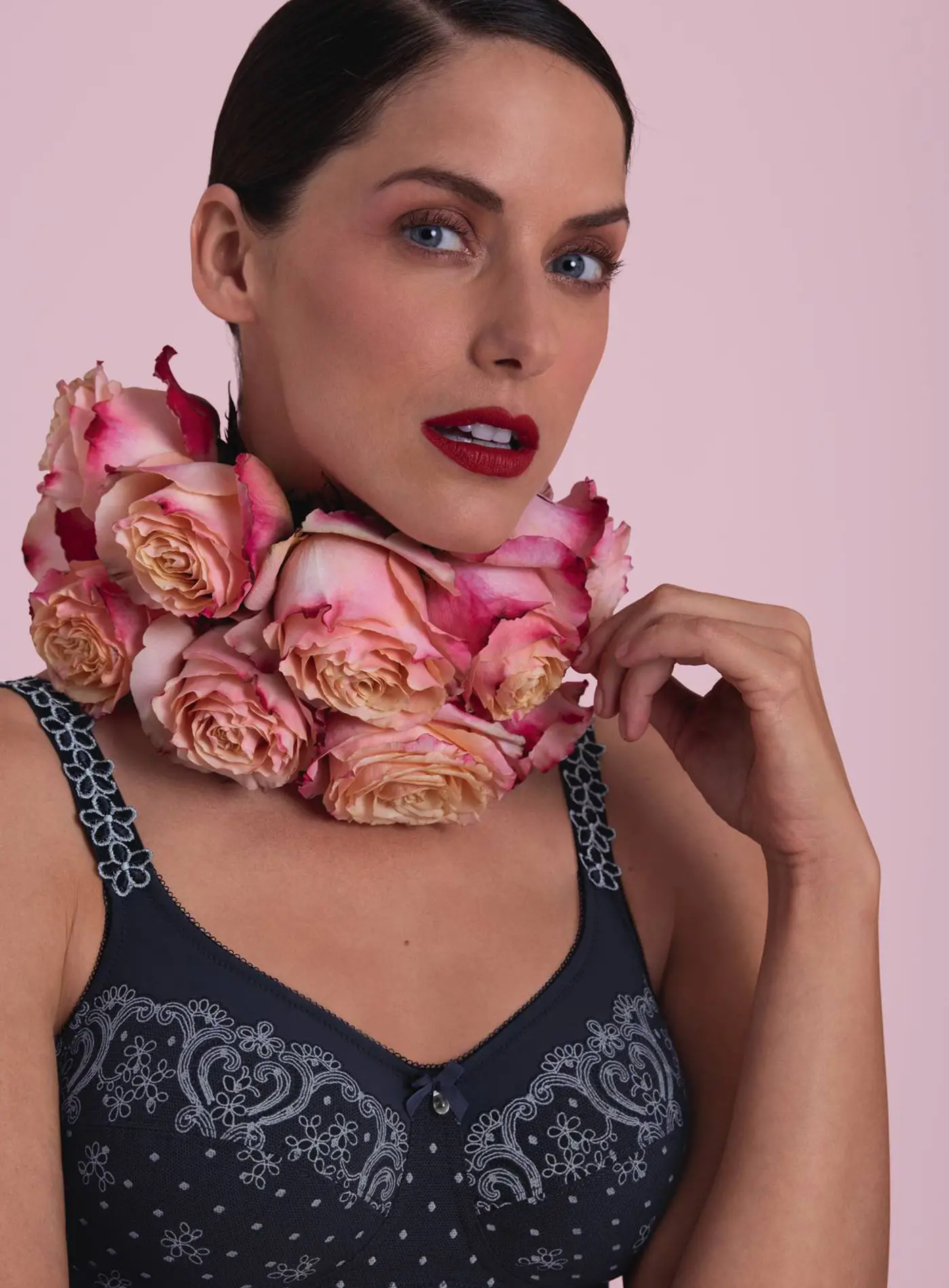 4787X Silikon Meme Protez Sütyeni (Siyah Desenli)