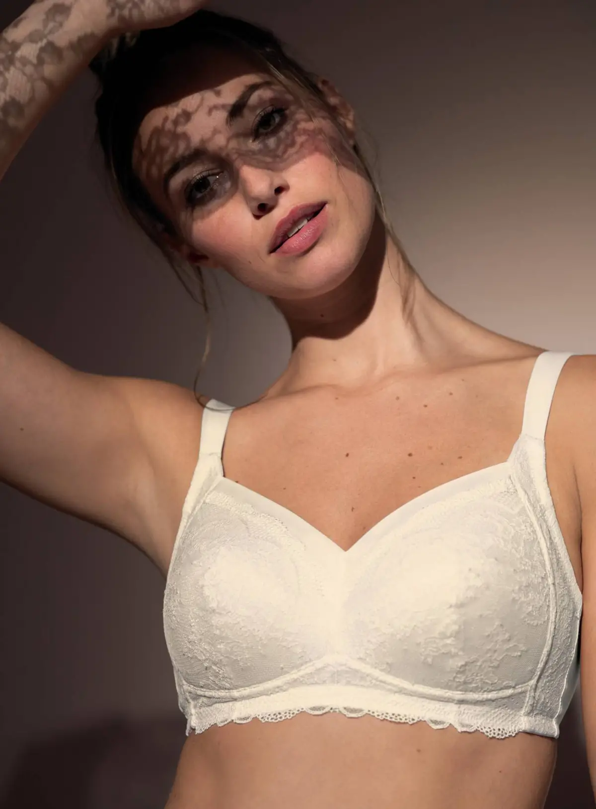 5751X Silikon Meme Protez Sütyeni (KIRIK BEYAZ)